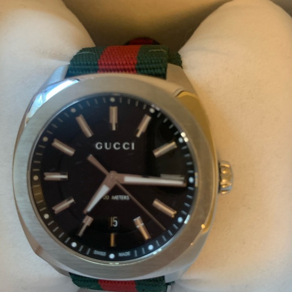 Gucci Watch - Picture 3 of 6